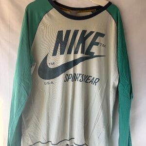 Vintage Nike tee